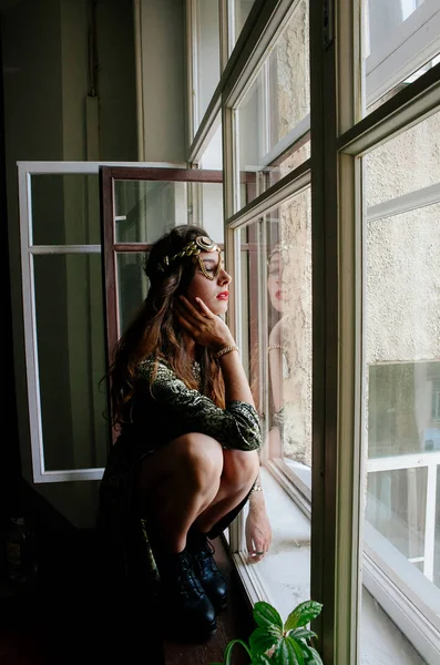 Beautiful Woman Posing Window — Stock Photo, Image
