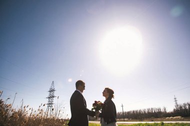 açık fotoğraf - yeni evliler oturumu