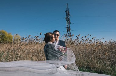 açık fotoğraf - yeni evliler oturumu