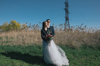 açık fotoğraf - yeni evliler oturumu