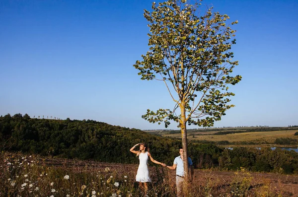 Loving Couple Walk Summer Mountains Trees Gently Holding Hands — Stock Photo, Image