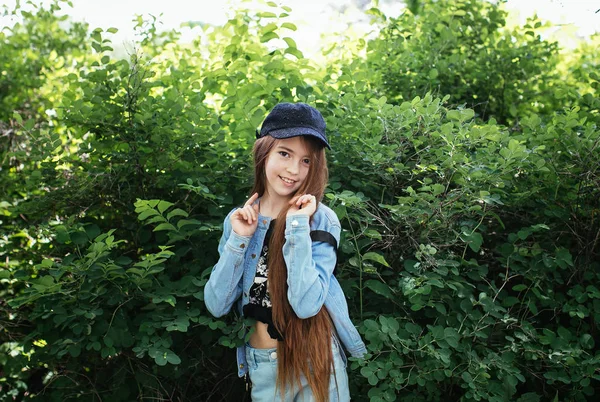 Red Haired Teen Girl Denim Suit Posing Green Park Positive — Stock Photo, Image