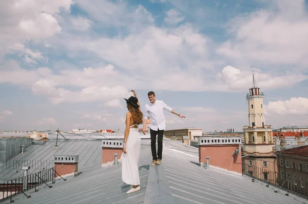 Loving Couple Girl White Dress Hat Guy Walk Roof Hugging — Stock Photo, Image