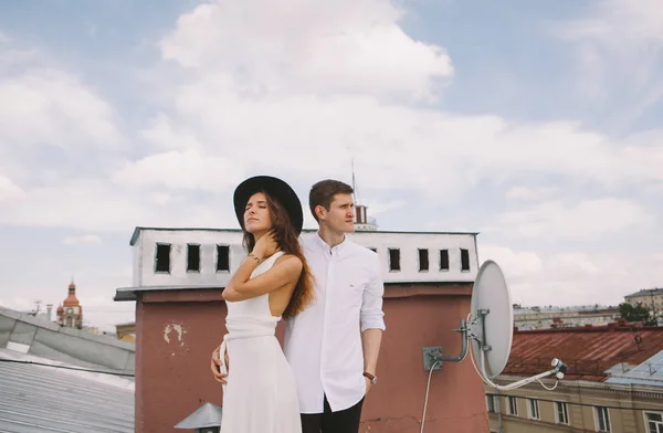 Loving Couple Girl White Dress Hat Guy Walk Roof Hugging — Stock Photo, Image