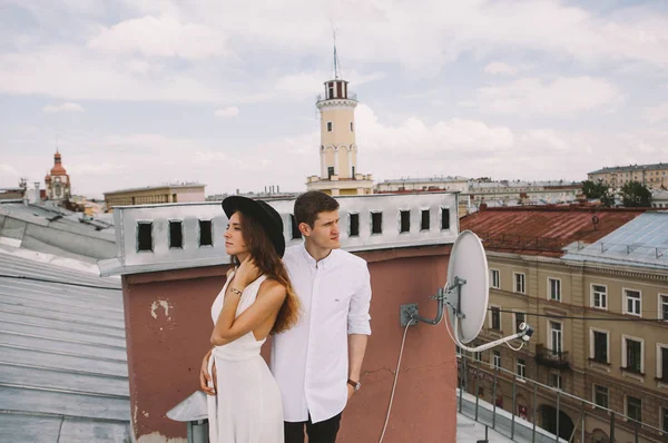 Loving Couple Girl White Dress Hat Guy Walk Roof Hugging — Stock Photo, Image