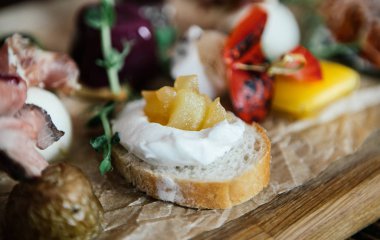 çilek, fotoğraflar için Restoran Menü ile olağandışı kanepeler