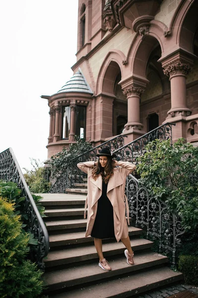 Sexy Girl Black Dress Pastel Pink Coat Hat Posing Medieval — Stock Photo, Image