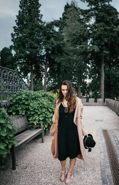 Sexy Girl Black Dress Pastel Pink Coat Hat Posing Medieval — Stock Photo, Image