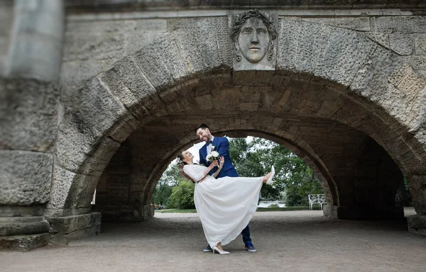 Stylish Bride Groom Wedding Day Hugging Smiling Spring Park — Stock Photo, Image
