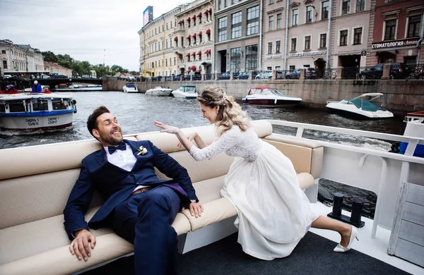 Stylish Bride Groom Wedding Day Having Fun Smiling Boat Trip — Stock Photo, Image