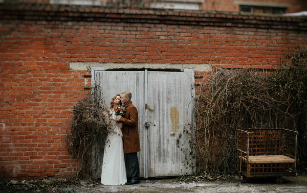 Belo Jovem Gouple Amor Noiva Noivo — Fotografia de Stock