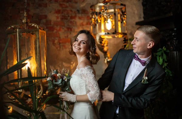Stilvolles Zartes Verliebtes Paar Bräutigam Hochzeitstag — Stockfoto