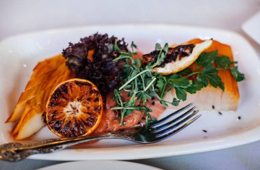 Düğün masa gıda ile