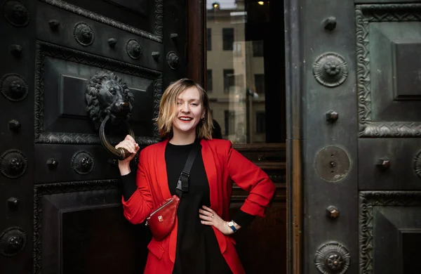 Lovely Blonde Girl Red Jacket Shoes Blue Jacket Posing Vintage — Stock Photo, Image