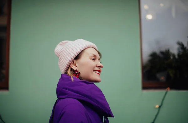 Positive Blonde Purple Jacket Red Belt Bag Walks Petersburg — Stock Photo, Image