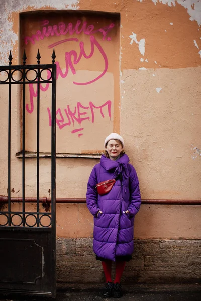 Positive Blonde Purple Jacket Red Belt Bag Walks Petersburg — Stock Photo, Image