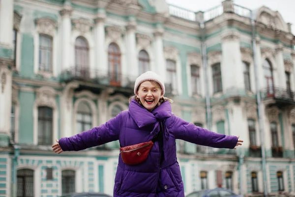 Positive Blonde Purple Jacket Red Belt Bag Walks Petersburg — Stock Photo, Image