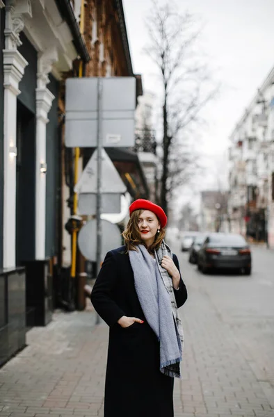 Colorful Blonde Girl Red Hat Coat Scarf Walk City Smiling — Stock Photo, Image