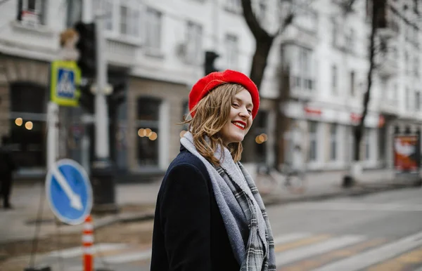 Colorful Blonde Girl Red Hat Coat Scarf Walk City Smiling — Stock Photo, Image