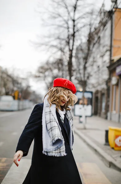 Colorful Blonde Girl Red Hat Coat Scarf Walk City Smiling — Stock Photo, Image