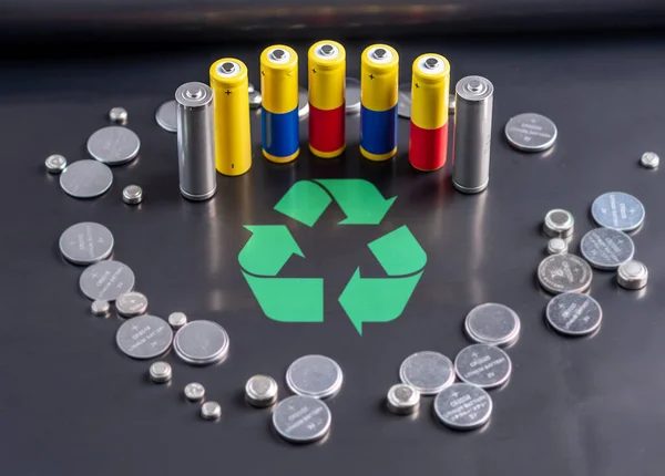 Baterias Usadas Símbolo Reciclagem Conceito Segurança Ecológica Comportamento Ecológico — Fotografia de Stock