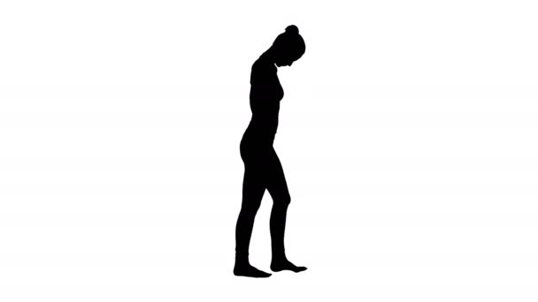 Silhouet Mooie jonge vrouw stretching haar nek wandelen. — Stockvideo