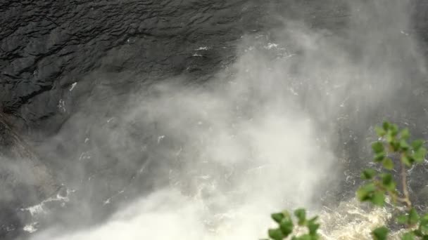 Nebbia dalla caduta dell'acqua . — Video Stock