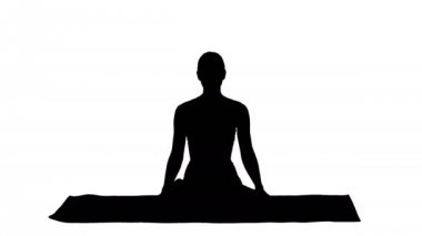 Siluet sportif çekici kadın pratik yoga, Lotus egzersiz, Siddhasana oturuşta poz nefes.