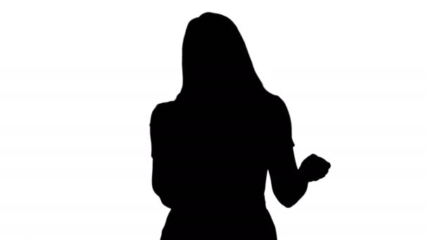 Silhouette Bionda signora in rosa fare una chiamata. — Video Stock