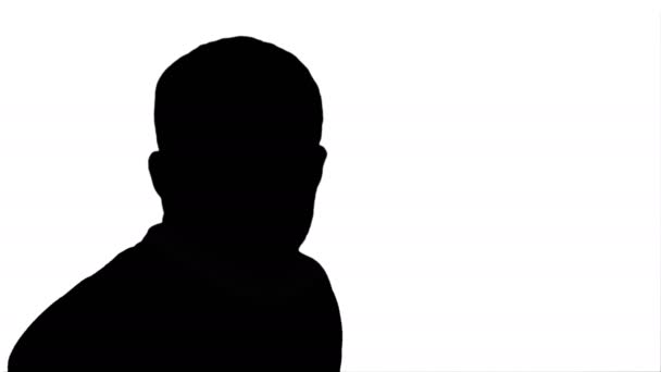 Silhouette Homme parlant à la caméra . — Video