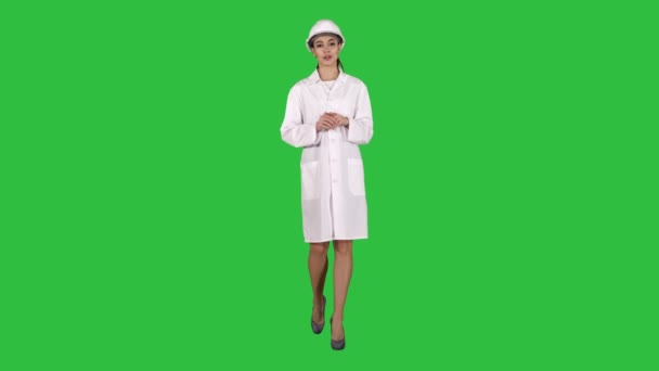 Full Length View Young Beautiful Woman Scientist Engineer White Giving — Stock Video