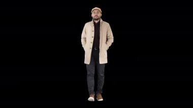 Palto giyen kendine güvenen yakışıklı genç adam, Alpha Channel.