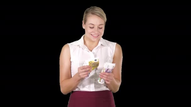 Hermosa chica alegre con billetes de euro, Alpha Channel — Vídeos de Stock