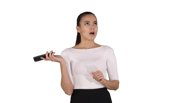Kvinna skrika och argumentera på telefonen på vit bakgrund. — Stockfoto
