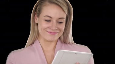Tablet tutan aktif iş kadını, Alfa Kanalı