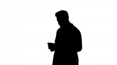 Silhouette Doktor yeni tıp sunan kamera konuşuyor.