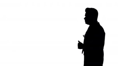 Siluet Yürüyen erkek doktor geçiyor.