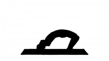 Chakrasana Urdva Dhanurasana Tekerlek Pose performans Siluet Sportif yoga kız.