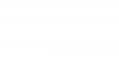 Siluet İnşaat işçisi akıllı telefon kullanıyor.