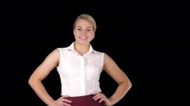 Kendine güvenen genç ve güzel garson elleri kalçasında, Alpha Channel