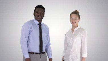 Başarılı iş adamları, farklı arkaplanda poz veren iş adamları..