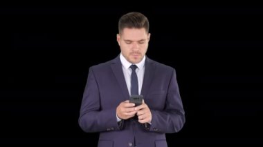 İş adamı Alpha Channel 'dan mesaj yolluyor.