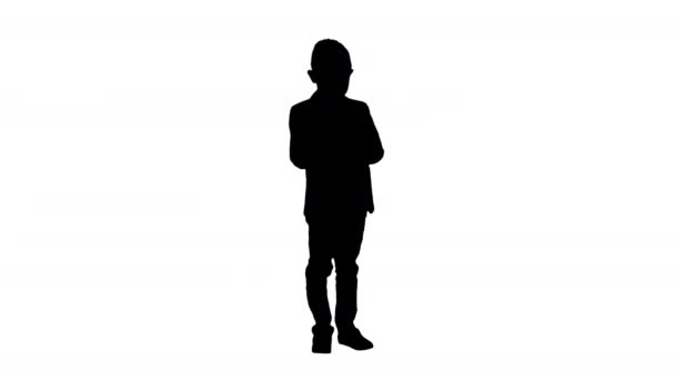 Silhouette Boy en una ropa formal escrito en la lista de verificación o portátil . — Vídeos de Stock