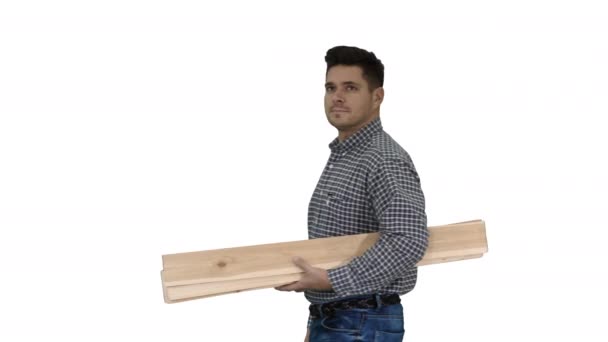 Engineer bouwer is glimlachend en klaar voor de bouw op witte achtergrond. — Stockvideo