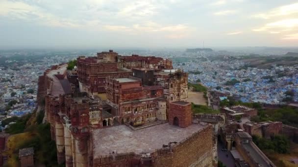 Scanning shot of Mehrangarh Fort in Jodhpur, Rajasthan — Stock Video