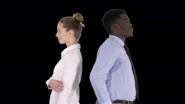 Güzel ve yakışıklı adam arka arkaya poz değiştiriyor, Alpha Channel.