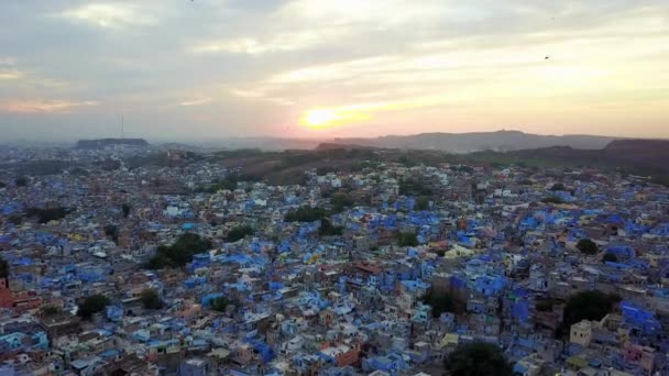 Pueblo de Blue City en Jodhpur, Rajastán, India. — Vídeo de stock