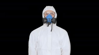 Koruyucu giysili adam, maske ve solunum cihazı, Alfa Kanalı.