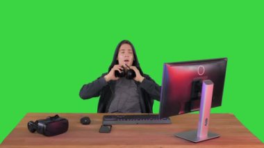 Yeşil Ekran, Chroma Key 'deki bilgisayar monitörüne bakmaktan yorgun düştüm..