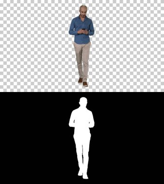 Yürürken mesaj atan adam, Alfa Kanalı